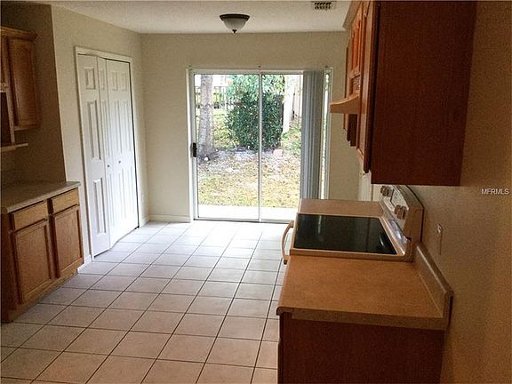 5th image of 645 Walnut Ave
