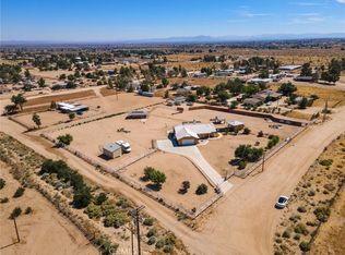 10633 Monte Vista Rd, Phelan, CA 92371