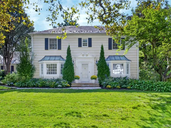 602 Park Avenue, Manhasset, NY 11030