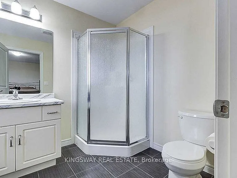 7 Lakelawn Rd #5 — Photo 22