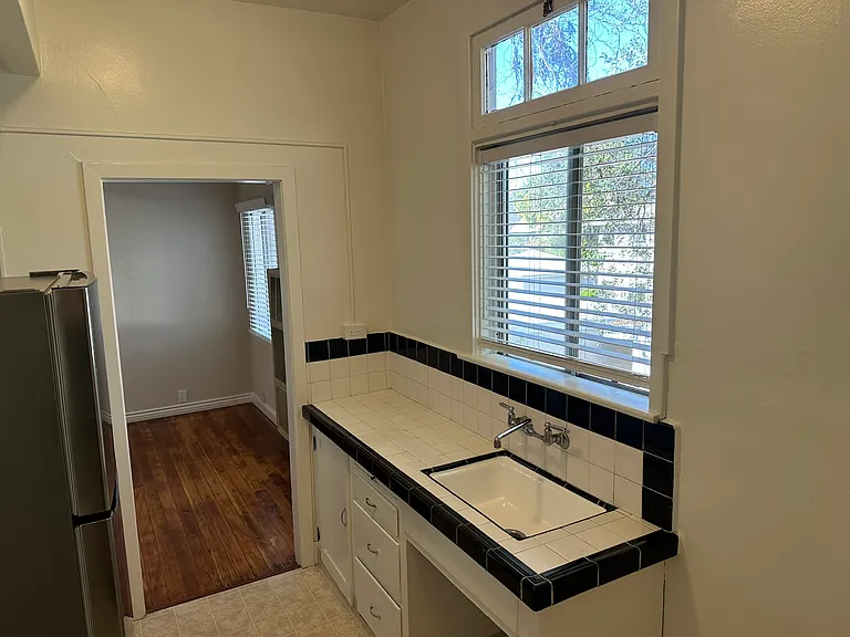 1509 Fair Oaks Ave #M — Photo 10