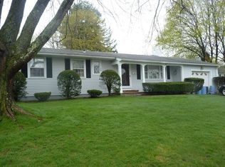 49 Thorndike Rd, Lowell, MA 01852