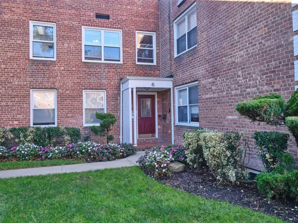 6 Edwards Street #2A, Roslyn Heights, NY 11577