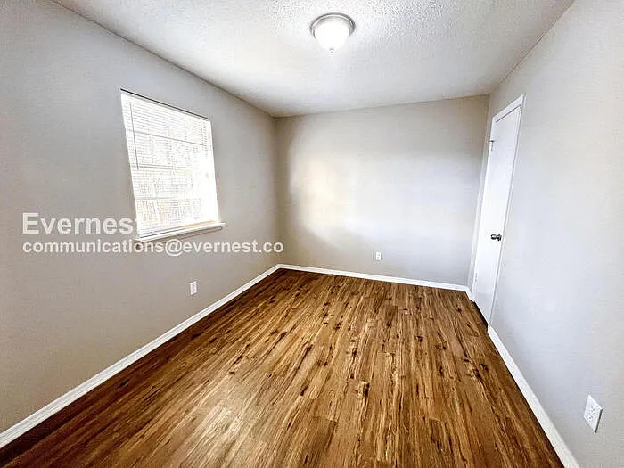 8917 Tanya Dr #B — Photo 12