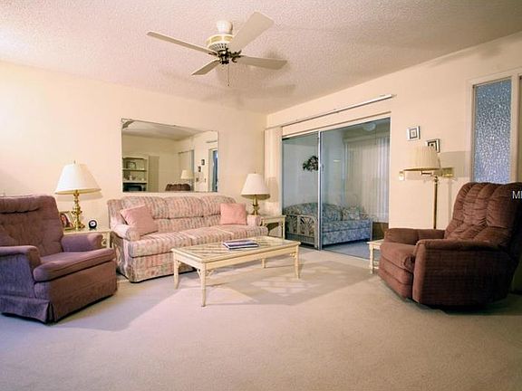 4th image of 2270 Shelly Dr APT C