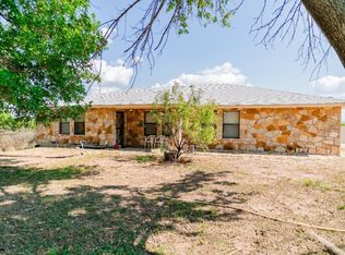 266 Packsaddle Cir, Del Rio, TX 78840