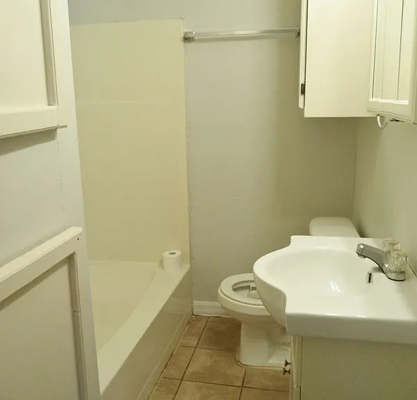 1310 W Broadway Ave #1 — Photo 5