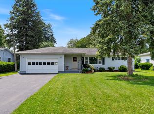 48 Tarwood Dr, Rochester, NY 14606