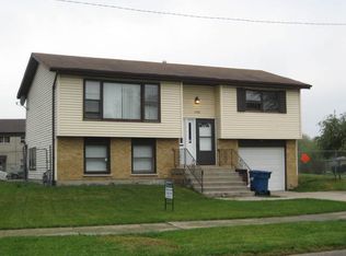 540 Gregory Dr, Chicago Heights, IL 60411