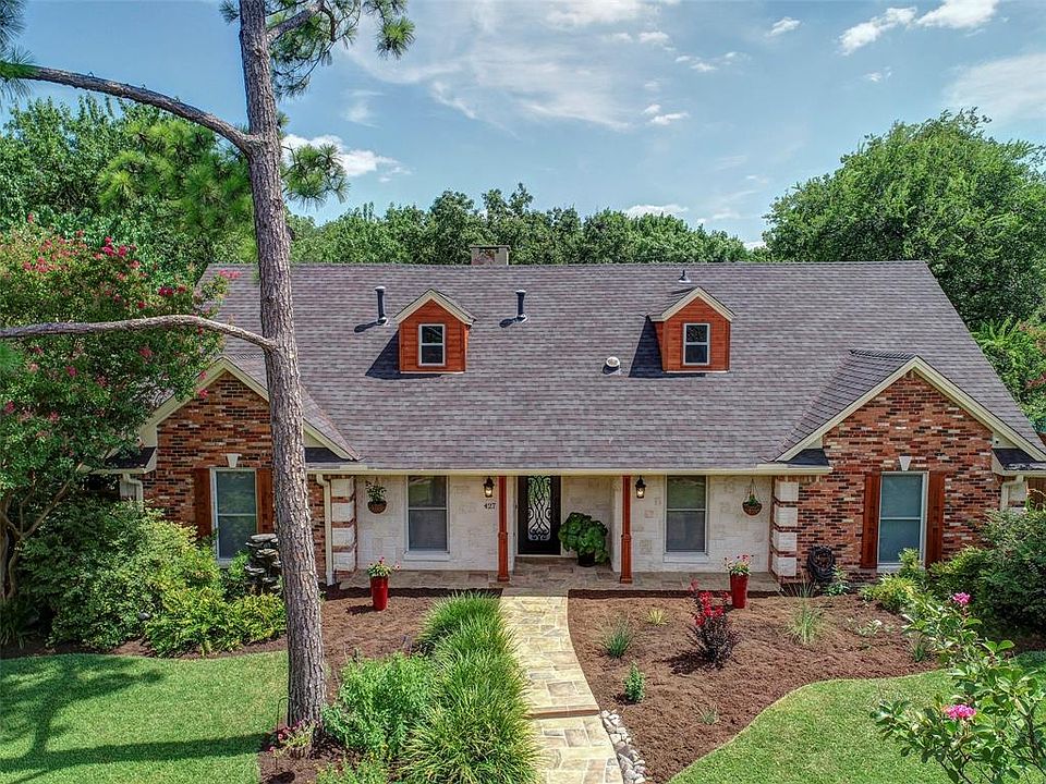 1st image of 427 Pleasant Valley Ln