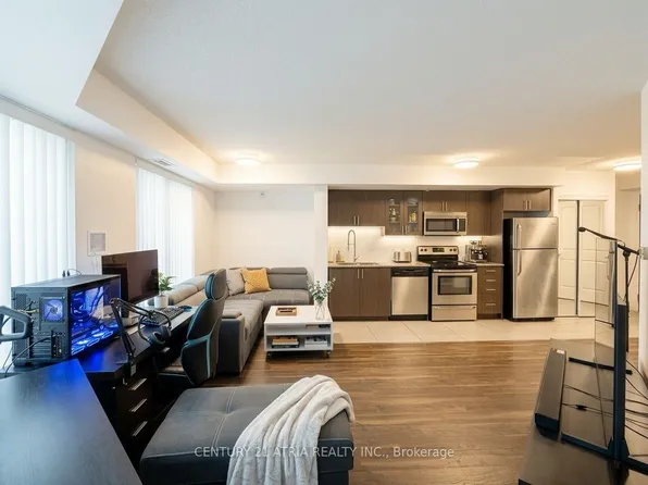 75 Norman Bethune Ave #310, Richmond Hill, ON L4B 0B6