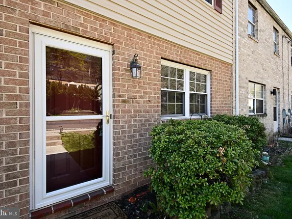 19 Game Farm Rd, Schwenksville, PA 19473