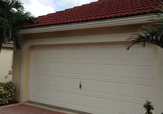 2nd image of 9864 S Abiaca Cir