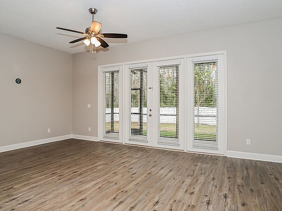 3rd image of 167 Linda Lake Ln