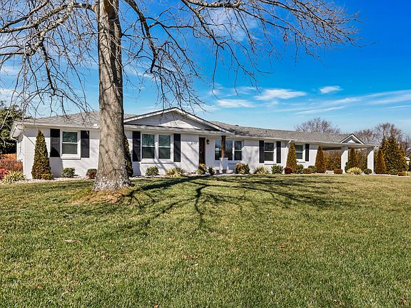 2nd image of 2117 Post Rd