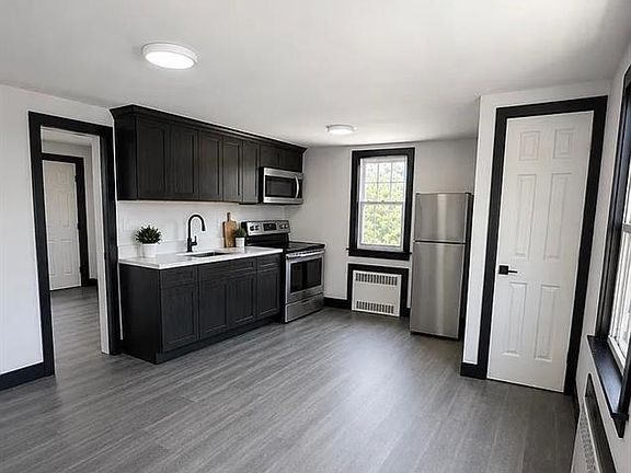 5th image of 344 10th St