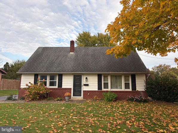 6301 Jackson Dr, East Petersburg, PA 17520