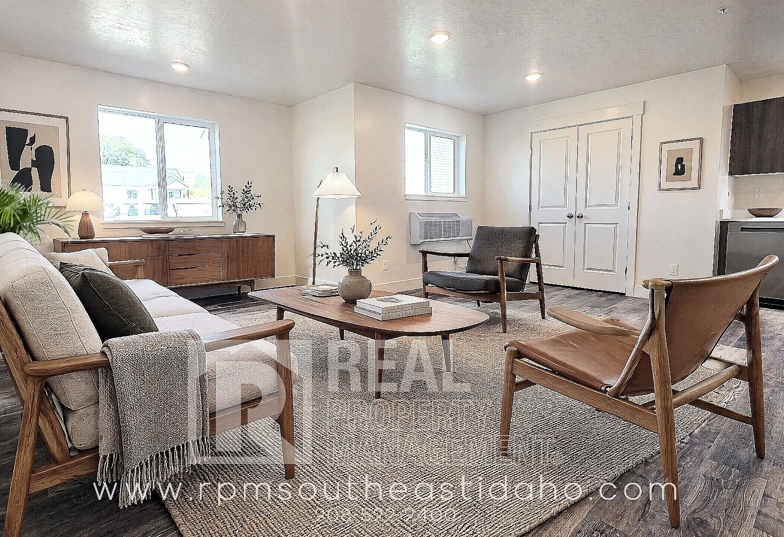 245 W 7th S - St. Anthony — Photo 1