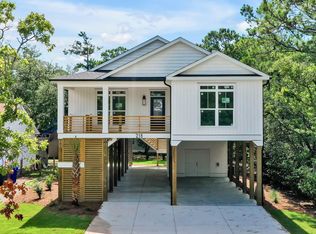 218 NE 55th St, Oak Island, NC 28465