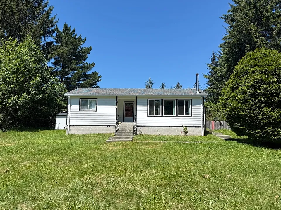 2350 Howland Hill Rd