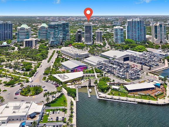 3rd image of 2655 S Bayshore Dr #910