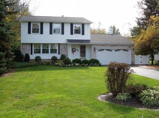 241 Schoelles Rd, Amherst, NY 14228