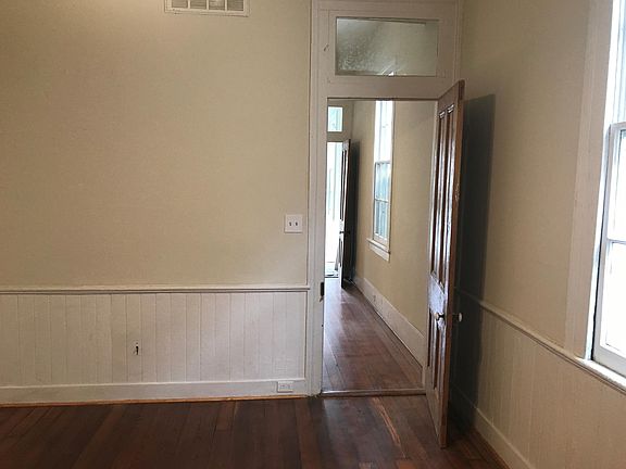 4th image of 4119 Prytania St