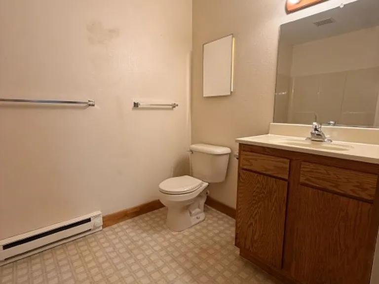 529 Germania St — Photo 9