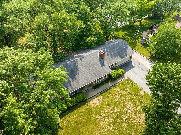 3rd image of 1334 Marbendale Ct