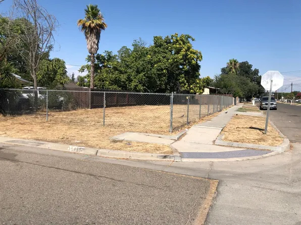 1102 N 11th St, Fresno, CA 93702