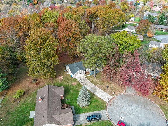 2nd image of 8326 Dove Ct
