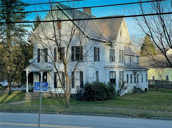 62 N Main St, New Berlin, NY 13411