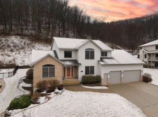 61 Oakdale Ln, Winona, MN 55987