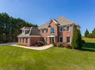 801 Mill Brook Ln, Hoschton, GA 30548