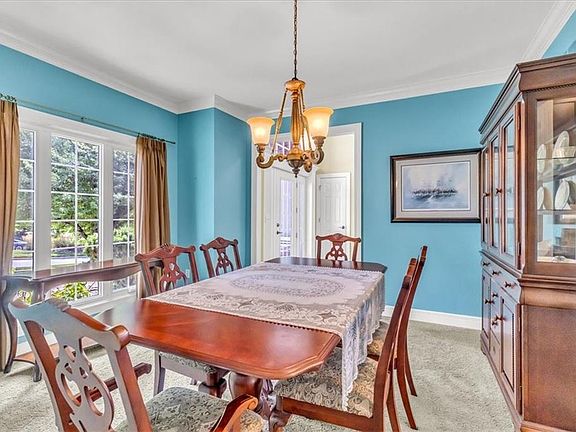 4th image of 12810 Oakmont Dr