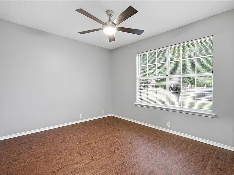 2457 Eagle Mountain Dr — Photo 19