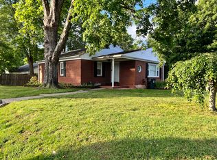521 S Henry St, Morristown, TN 37813