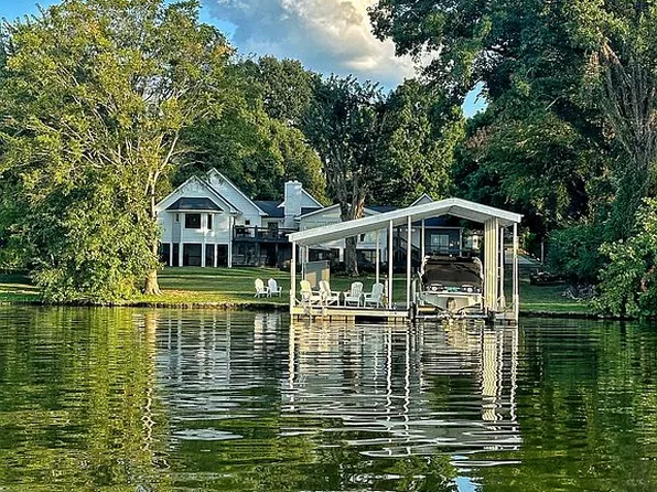 266 Lake Terrace Dr, Hendersonville, TN 37075