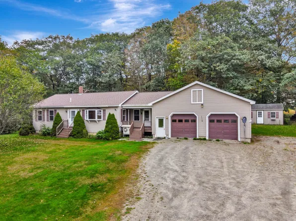 3233 Middle Road, Sidney, ME 04330