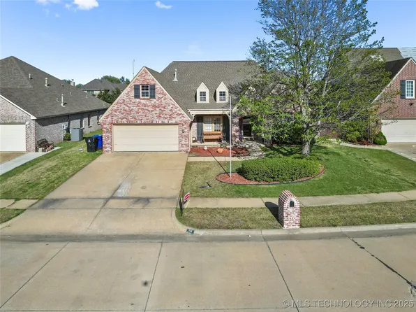 715 N Butternut Ct, Broken Arrow, OK 74012