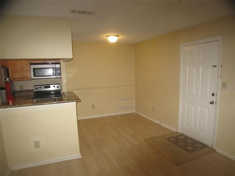 199 Afton Sq #210 — Photo 5