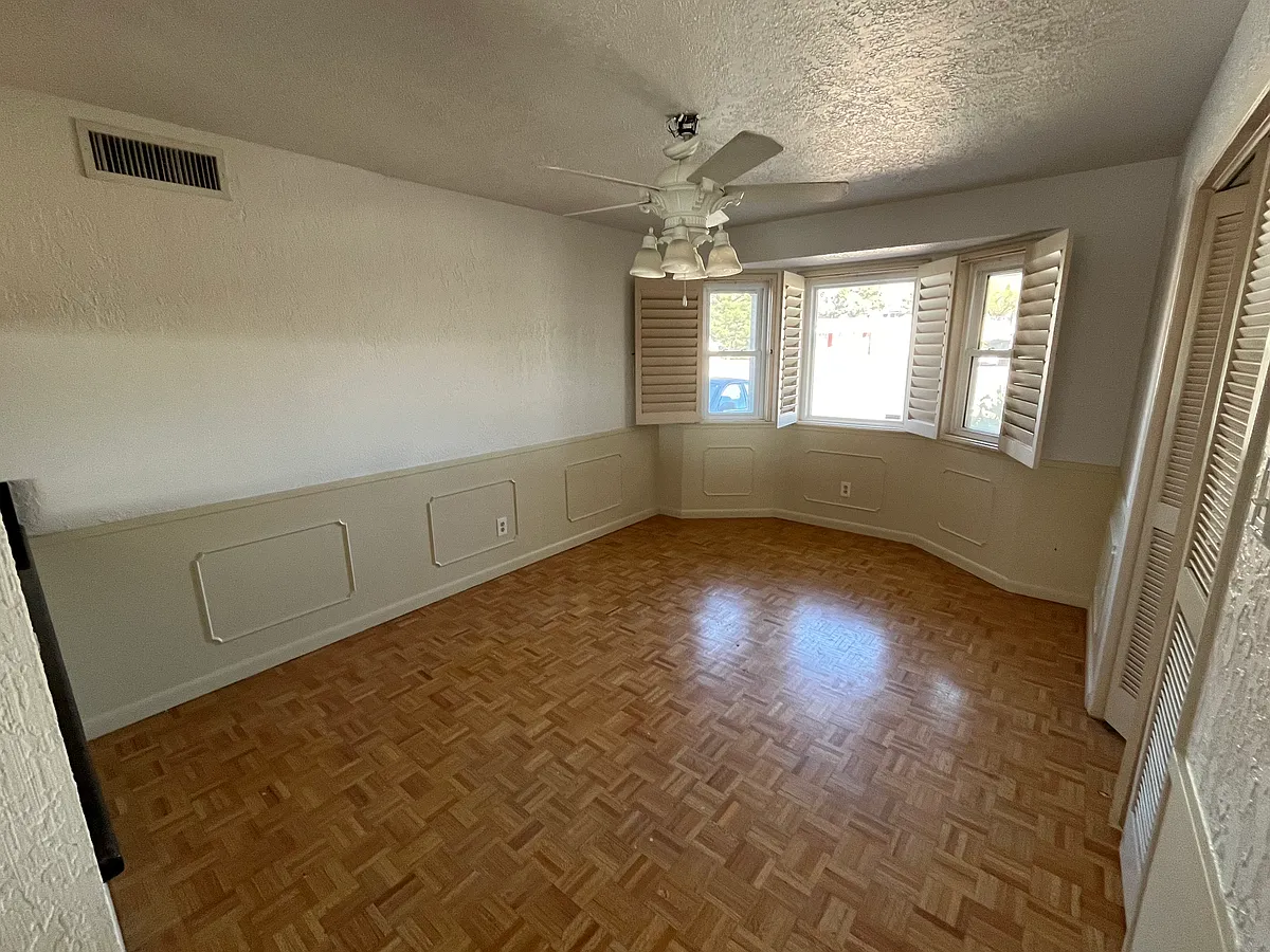 Building Photo - 6739 Mariposa Dr