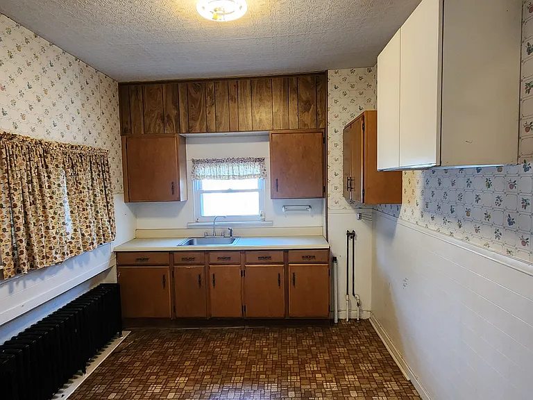 19 N 2nd St #B — Photo 3