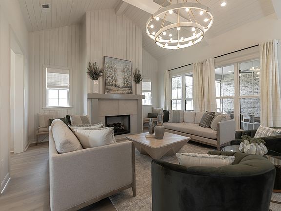 4th image of 70 Independence Ln
