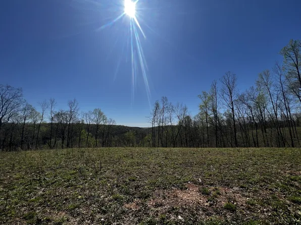 1270 Big Swan Creek Rd, Hampshire, TN 38461