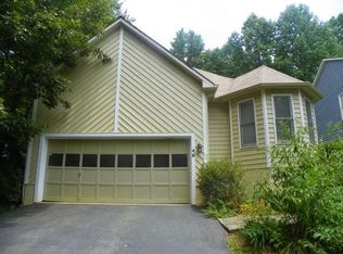 46 Carrisbrooke Ln, Winston Salem, NC 27104