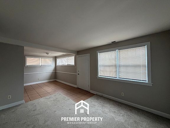 3rd image of 1202 Dogwood Dr