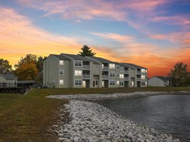 Pier 39 Apartments & Townhomes