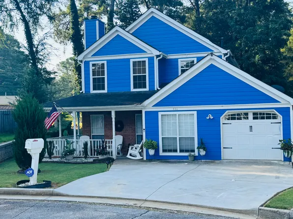 530 Barclay Ct, Stone Mountain, GA 30083