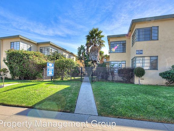 2nd image of 4132 1/4 Somerset Dr